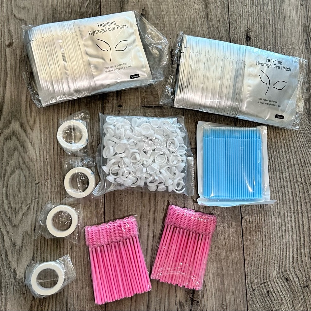 Eyelash Extension Kit 100 Pcs Eyelash Brush Hydrogel Eye Pads Micro Swabs Rings